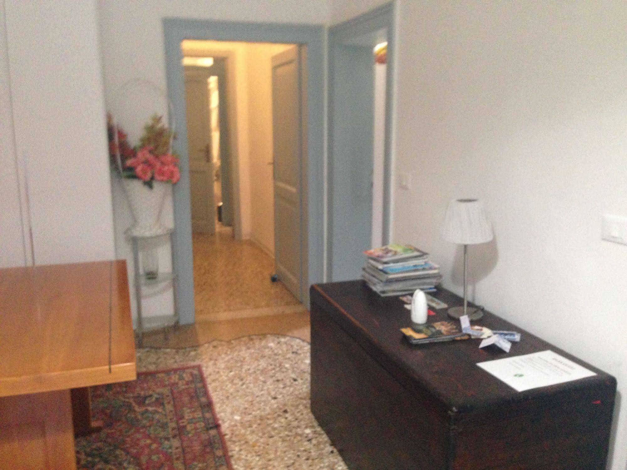 Guest House Loredana Венеция Экстерьер фото